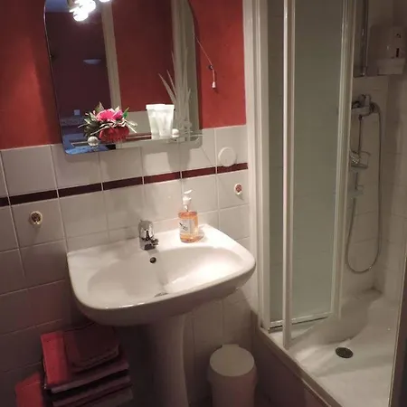 Frühstückspension De La Normandie 3*
